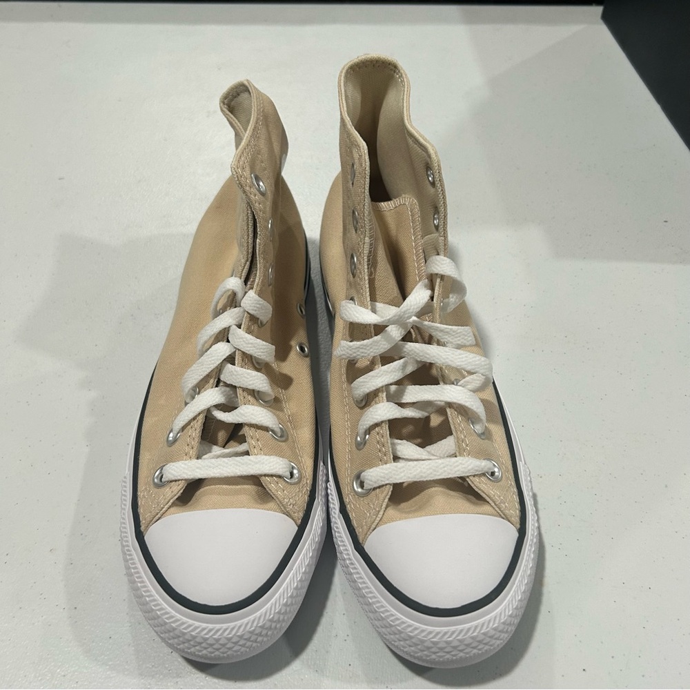 New Unisex High Top Converse Farro Men’s 7.5 Women’s 9.5